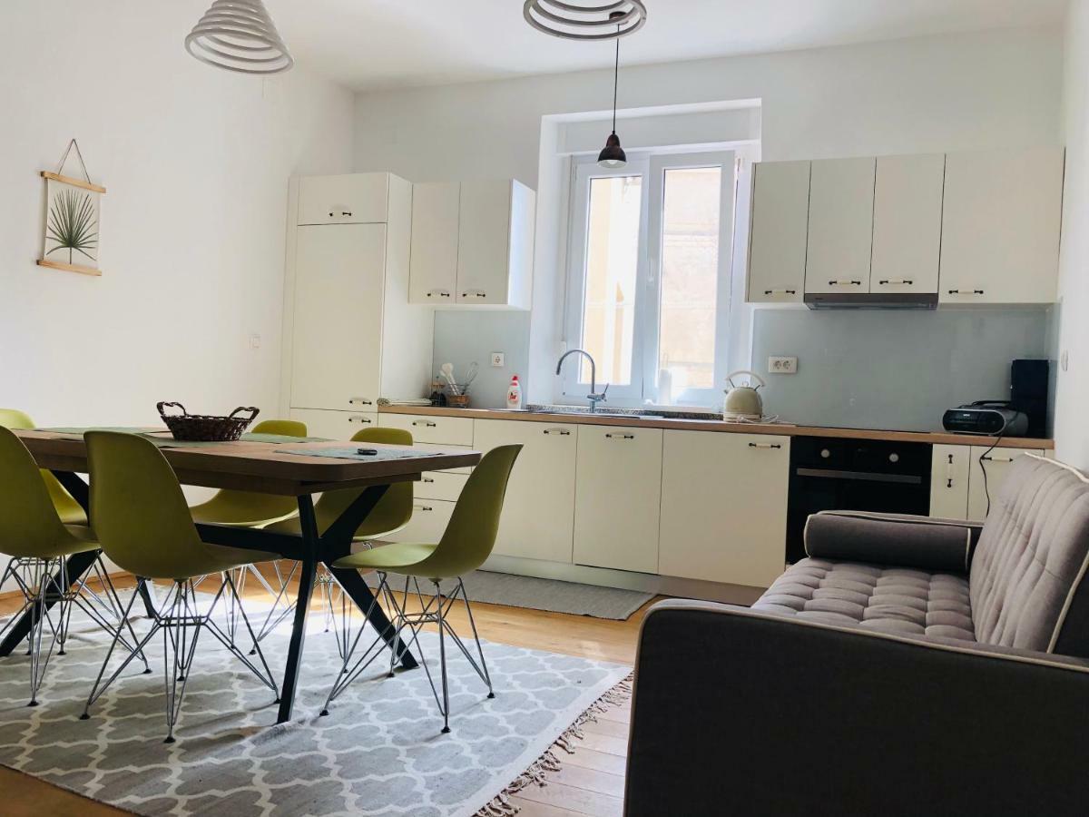 Kolovare Beachfront Apartment Zadar Bagian luar foto